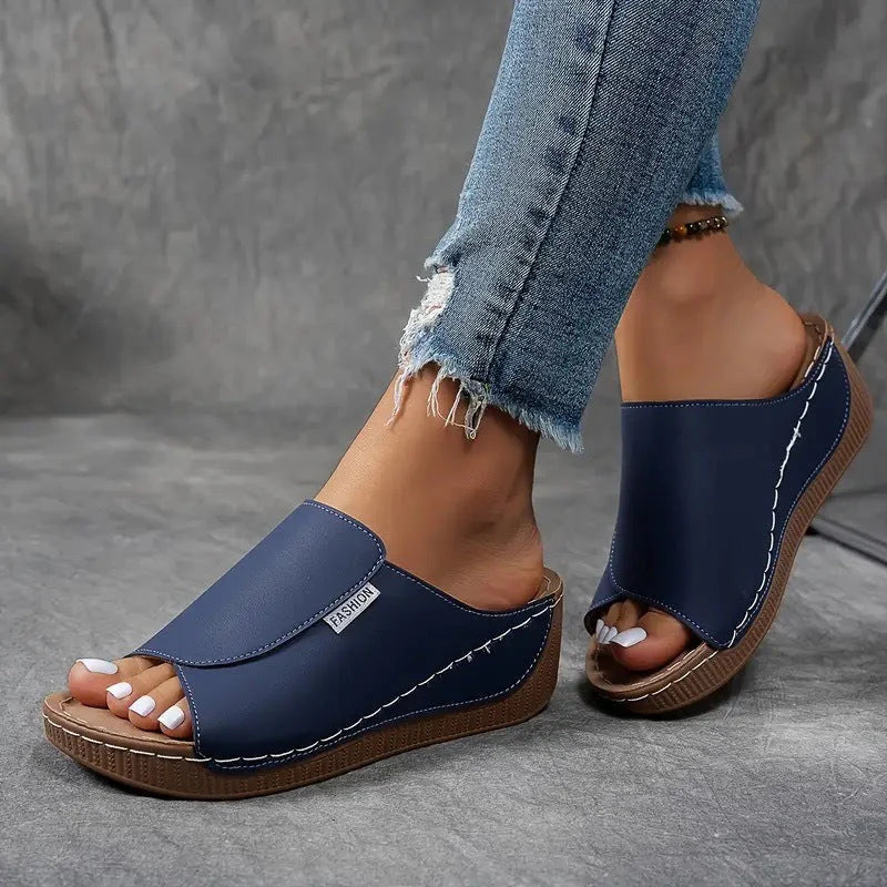 Lucy - Sandals