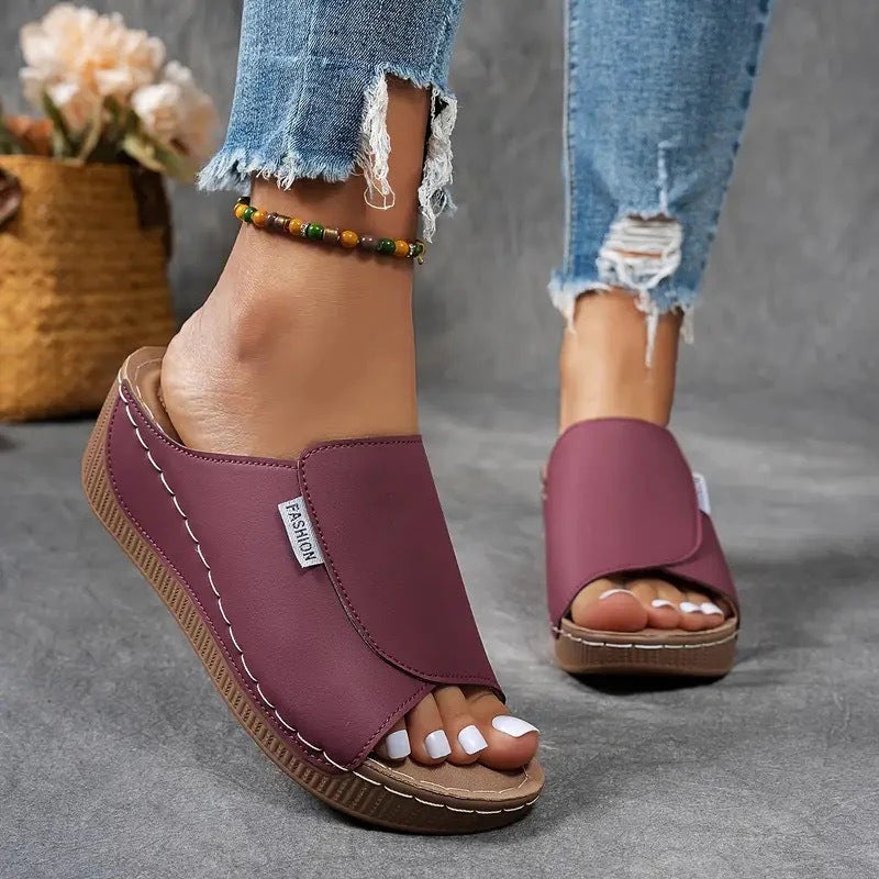 Lucy - Sandals