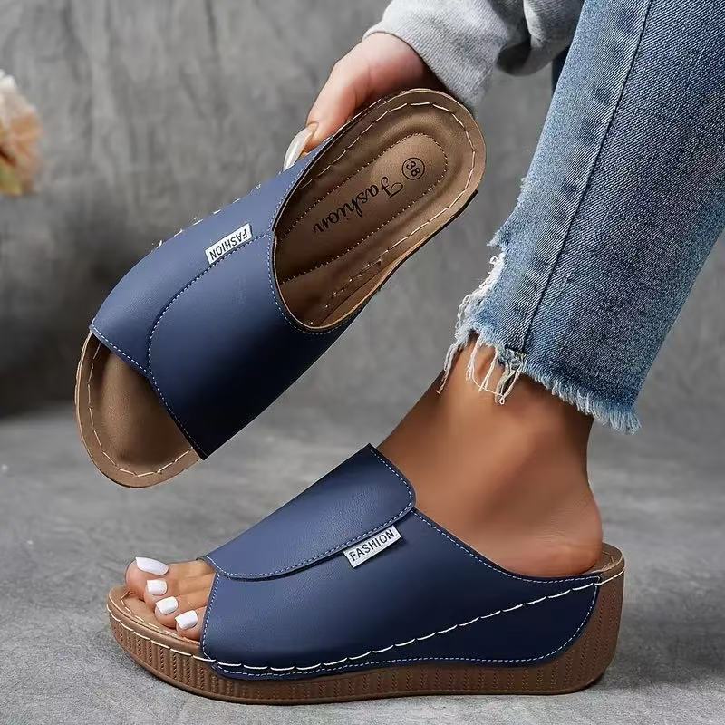 Lucy - Sandals