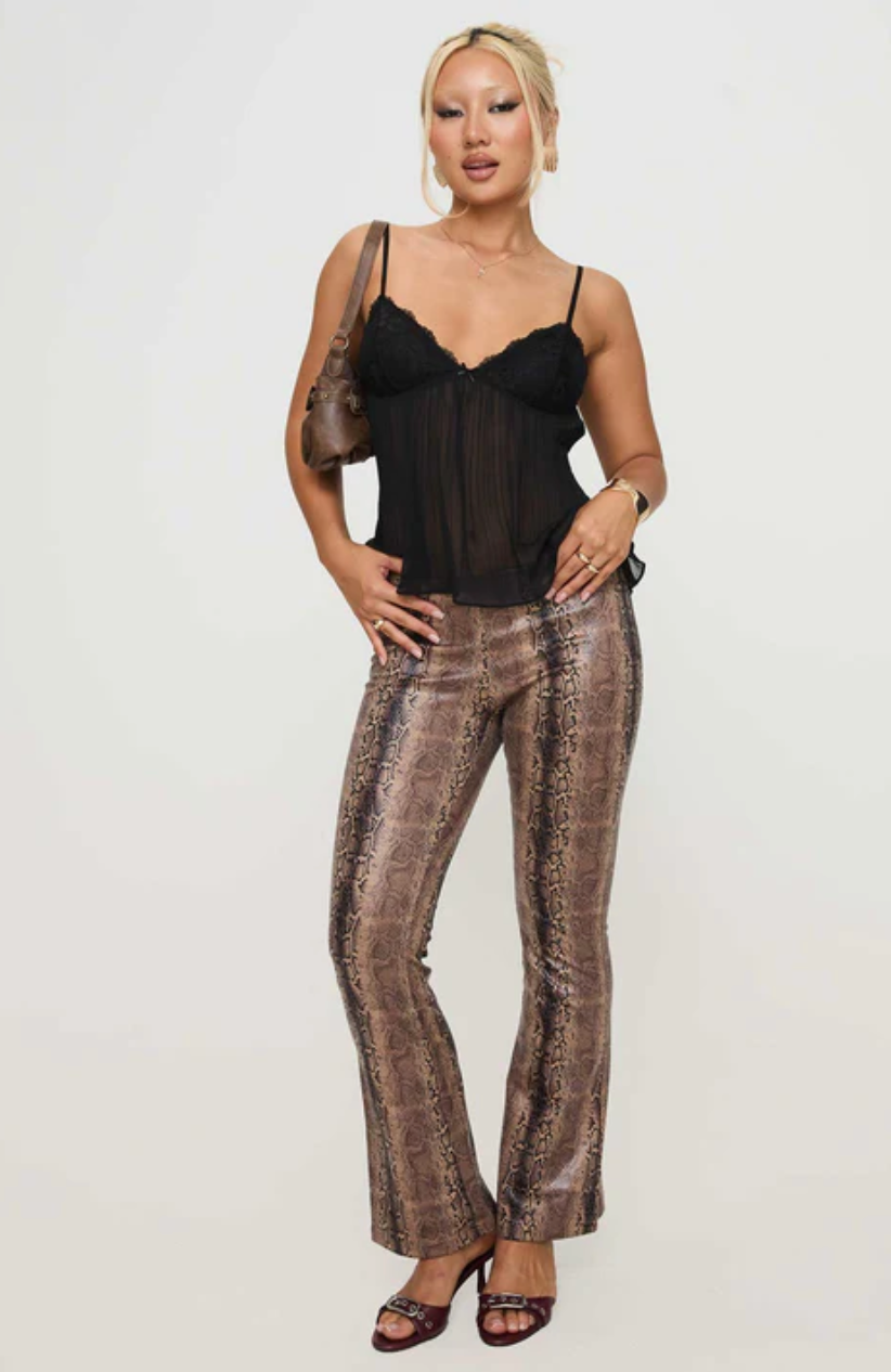 Ella - Pleated top