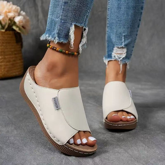 Lucy - Sandals